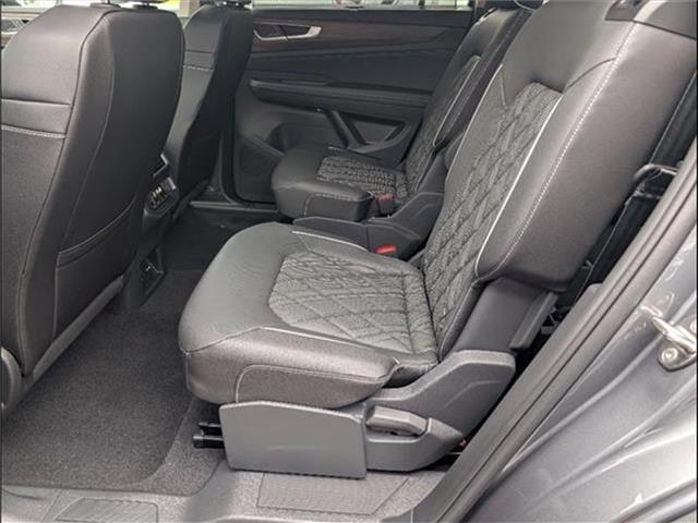 new 2025 Volkswagen Atlas car