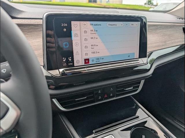 new 2025 Volkswagen Atlas car