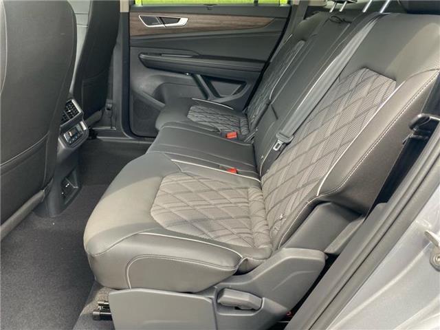 new 2025 Volkswagen Atlas car