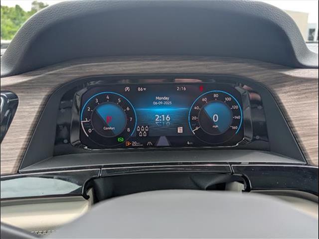 new 2025 Volkswagen Atlas car