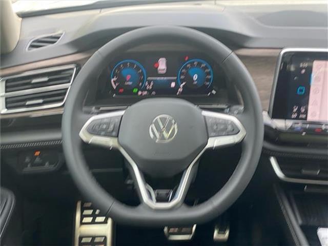 new 2025 Volkswagen Atlas car
