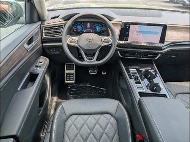 new 2025 Volkswagen Atlas car