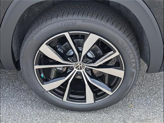 new 2025 Volkswagen Atlas car