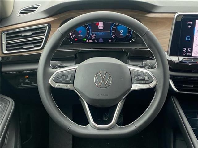 new 2025 Volkswagen Atlas car