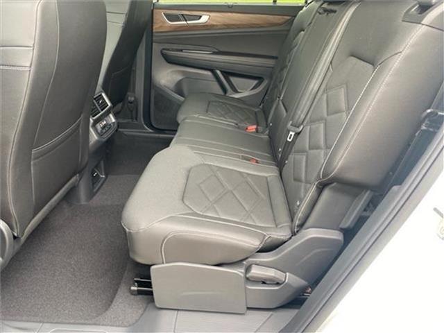 new 2025 Volkswagen Atlas car