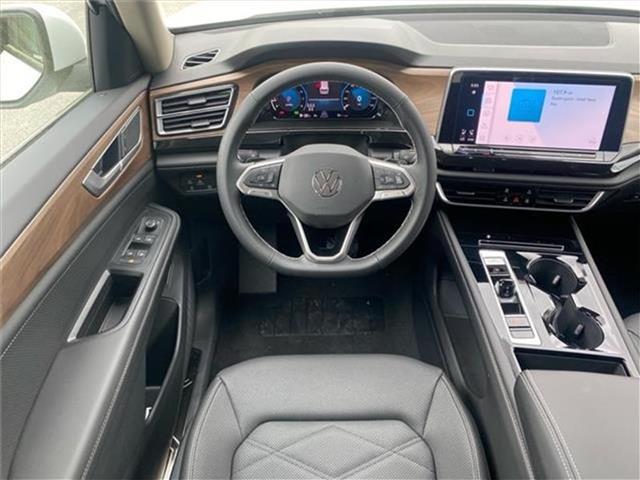 new 2025 Volkswagen Atlas car