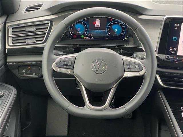 new 2025 Volkswagen Atlas Cross Sport car