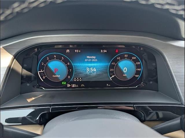 new 2025 Volkswagen Atlas Cross Sport car