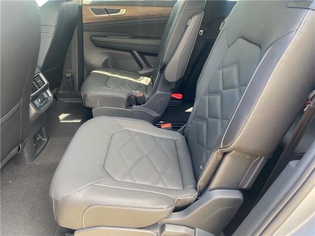 new 2025 Volkswagen Atlas car