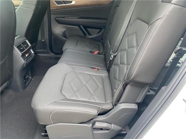 new 2025 Volkswagen Atlas car