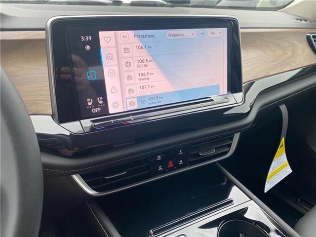 new 2025 Volkswagen Atlas car