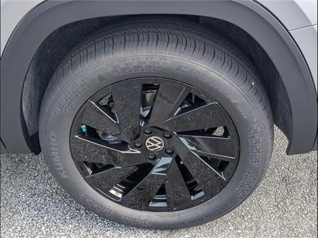 new 2025 Volkswagen Atlas car