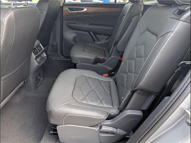 new 2025 Volkswagen Atlas car