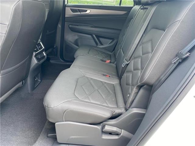 new 2025 Volkswagen Atlas Cross Sport car