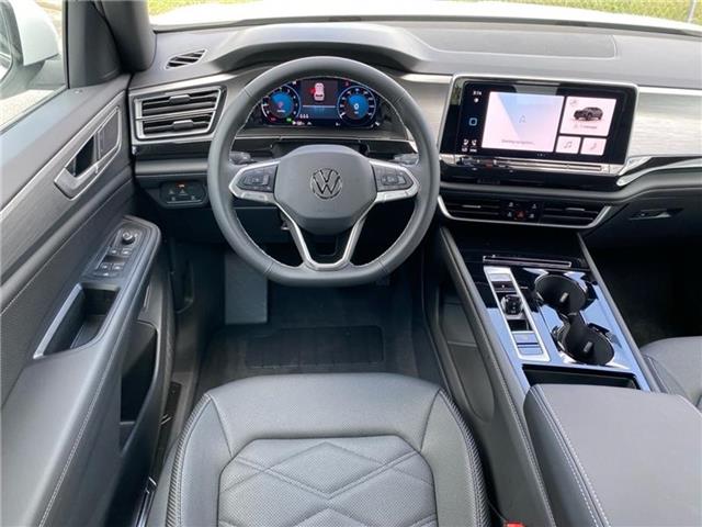 new 2025 Volkswagen Atlas Cross Sport car