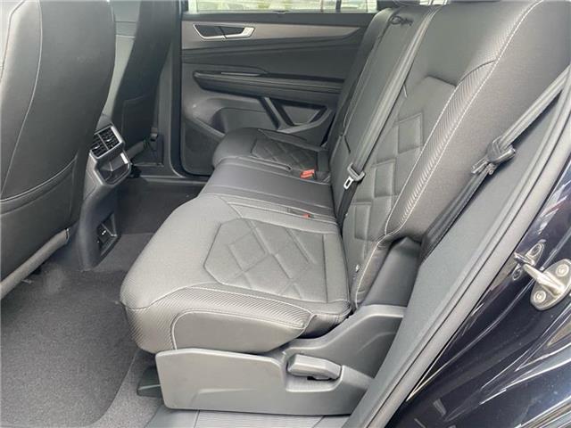 new 2025 Volkswagen Atlas Cross Sport car