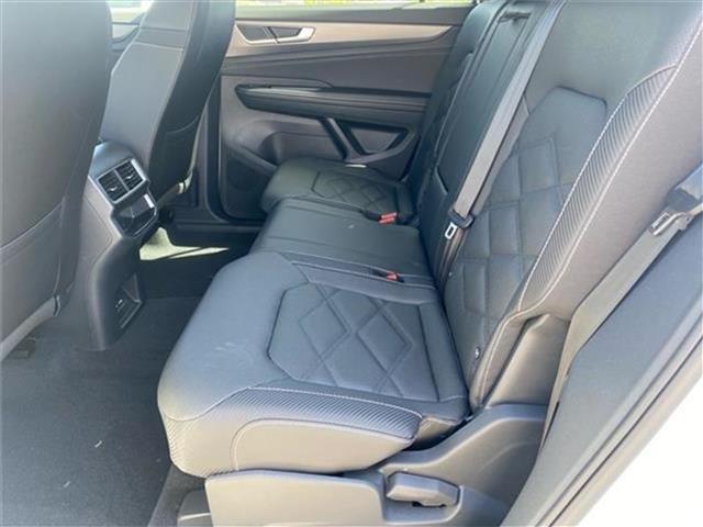 new 2025 Volkswagen Atlas Cross Sport car