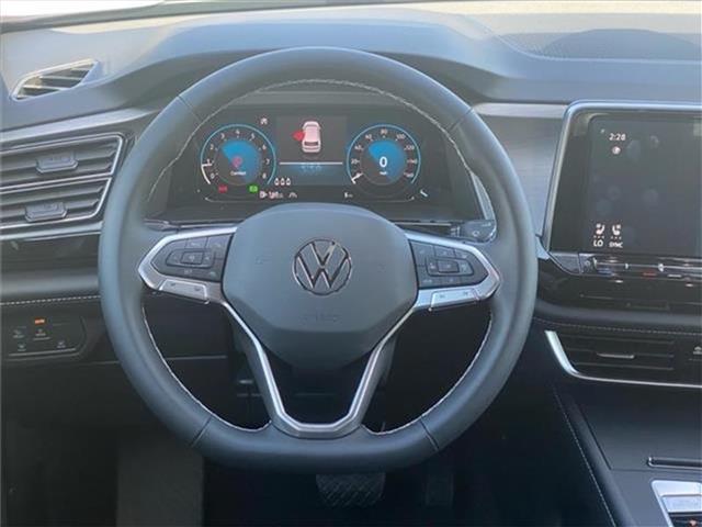 new 2025 Volkswagen Atlas Cross Sport car