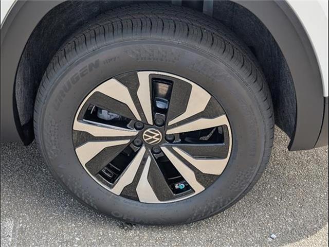 new 2025 Volkswagen Atlas Cross Sport car