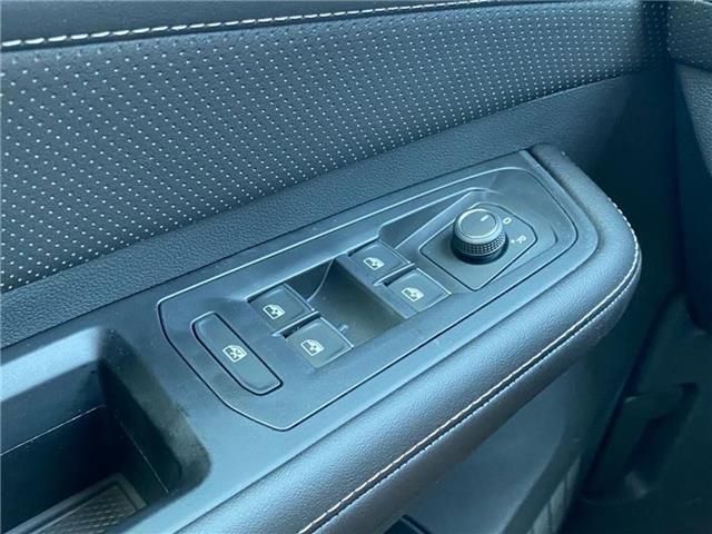 new 2025 Volkswagen Atlas Cross Sport car