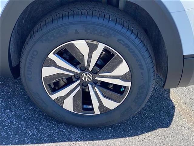 new 2025 Volkswagen Atlas car