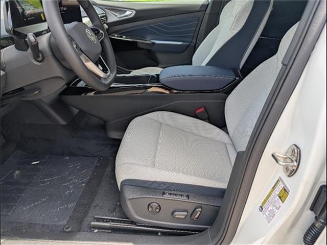new 2025 Volkswagen ID.4 car