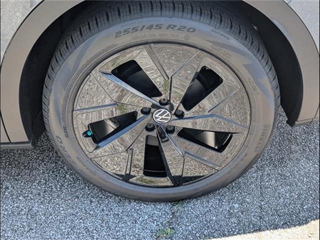 new 2025 Volkswagen ID.4 car