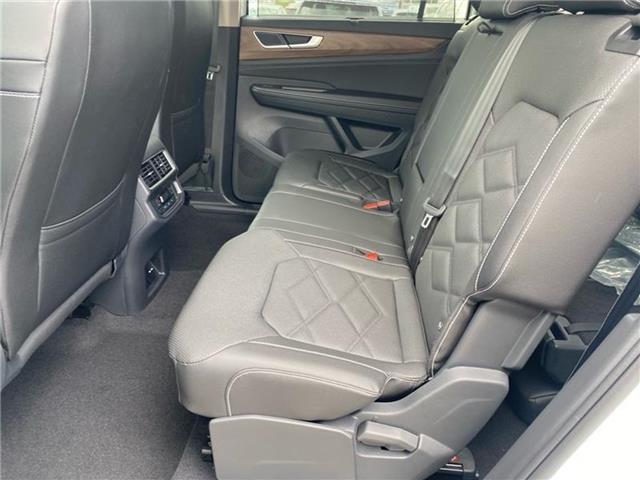 new 2025 Volkswagen Atlas car