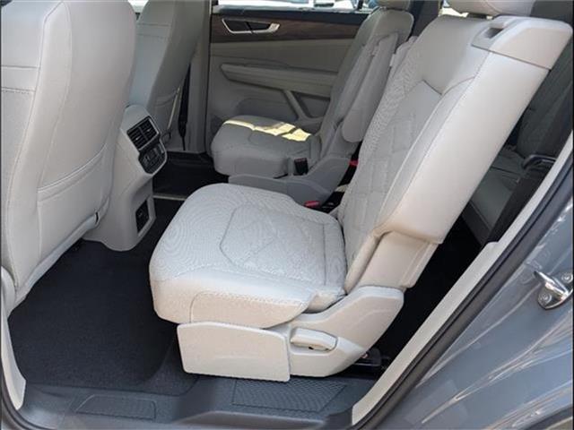 new 2025 Volkswagen Atlas car