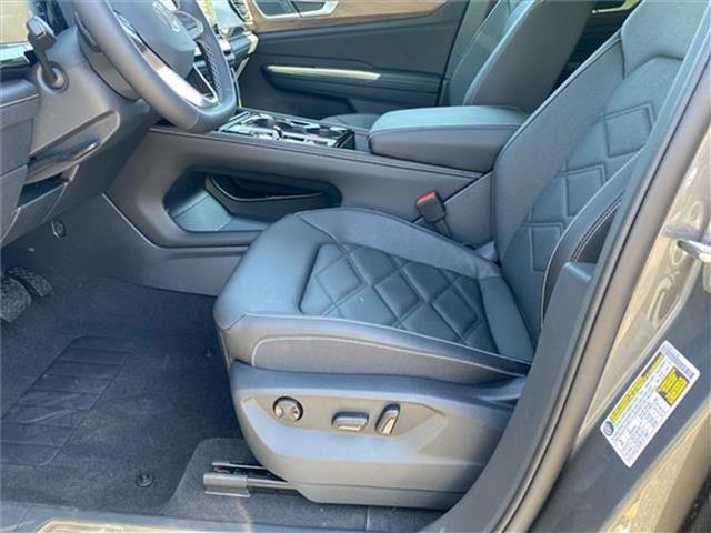 new 2025 Volkswagen Atlas car