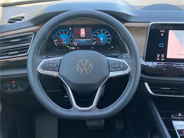 new 2025 Volkswagen Atlas car