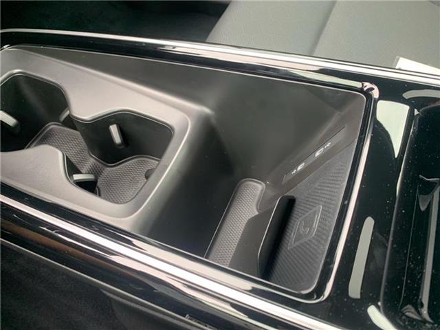 new 2025 Volkswagen ID.4 car
