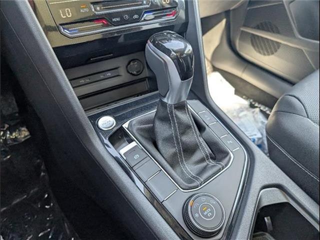 new 2025 Volkswagen Taos car