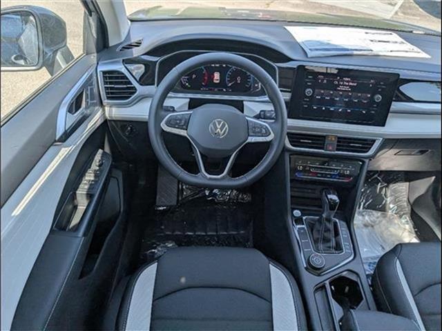 new 2025 Volkswagen Taos car