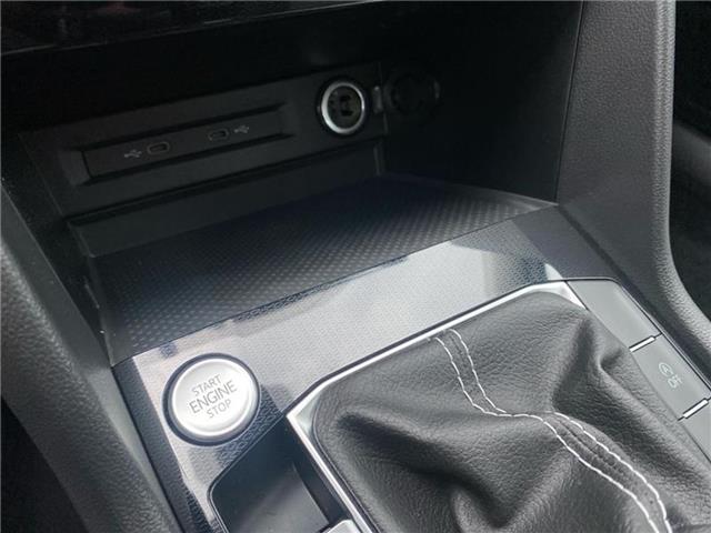 new 2025 Volkswagen Taos car