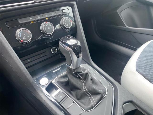 new 2025 Volkswagen Taos car