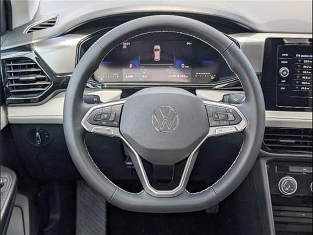 new 2025 Volkswagen Taos car