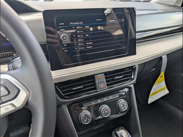 new 2025 Volkswagen Taos car