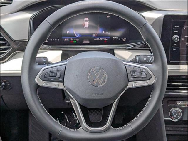 new 2025 Volkswagen Taos car