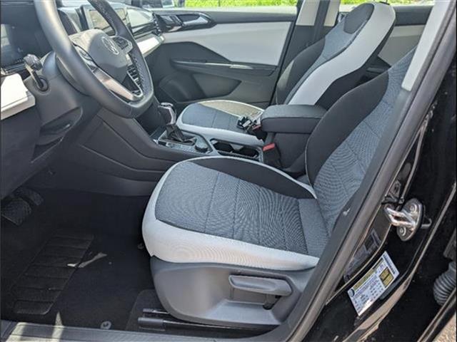 new 2025 Volkswagen Taos car