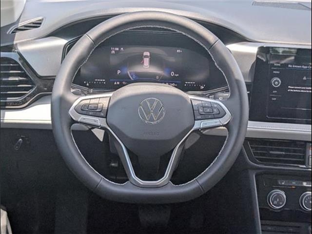 new 2025 Volkswagen Taos car
