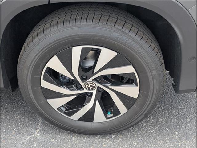 new 2025 Volkswagen Tiguan car