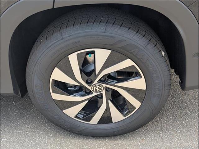 new 2025 Volkswagen Tiguan car