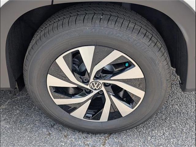 new 2025 Volkswagen Tiguan car