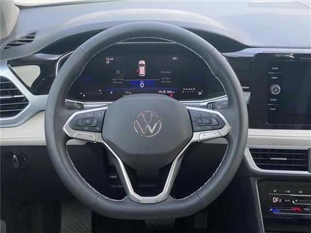new 2025 Volkswagen Taos car