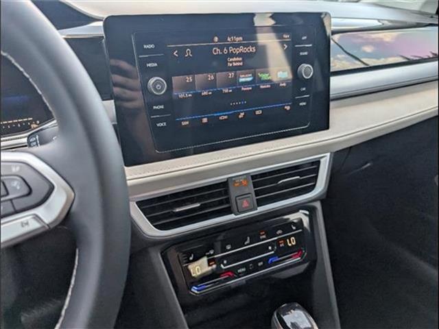 new 2025 Volkswagen Taos car
