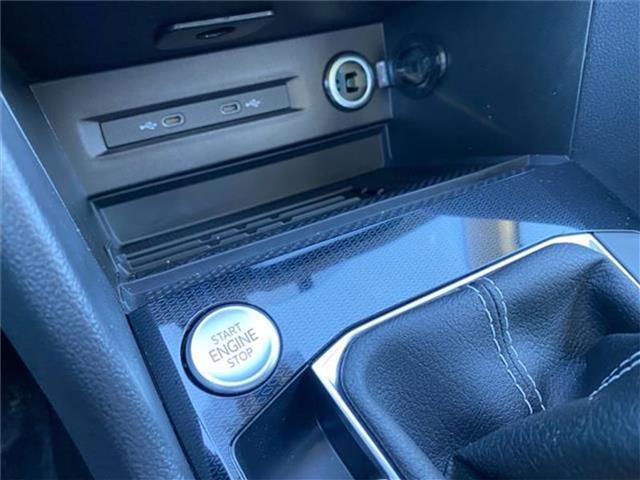 new 2025 Volkswagen Taos car