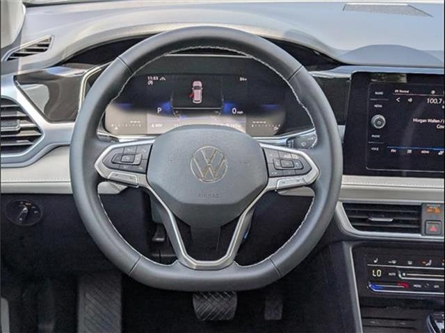 new 2025 Volkswagen Taos car