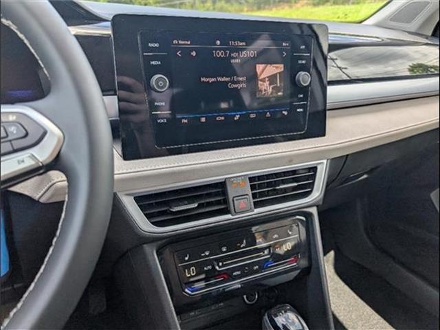 new 2025 Volkswagen Taos car