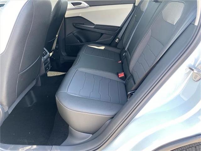 new 2025 Volkswagen Taos car